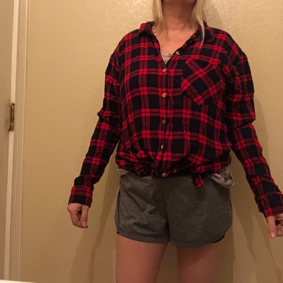 Meet your Posher! - Picture 6 of 7